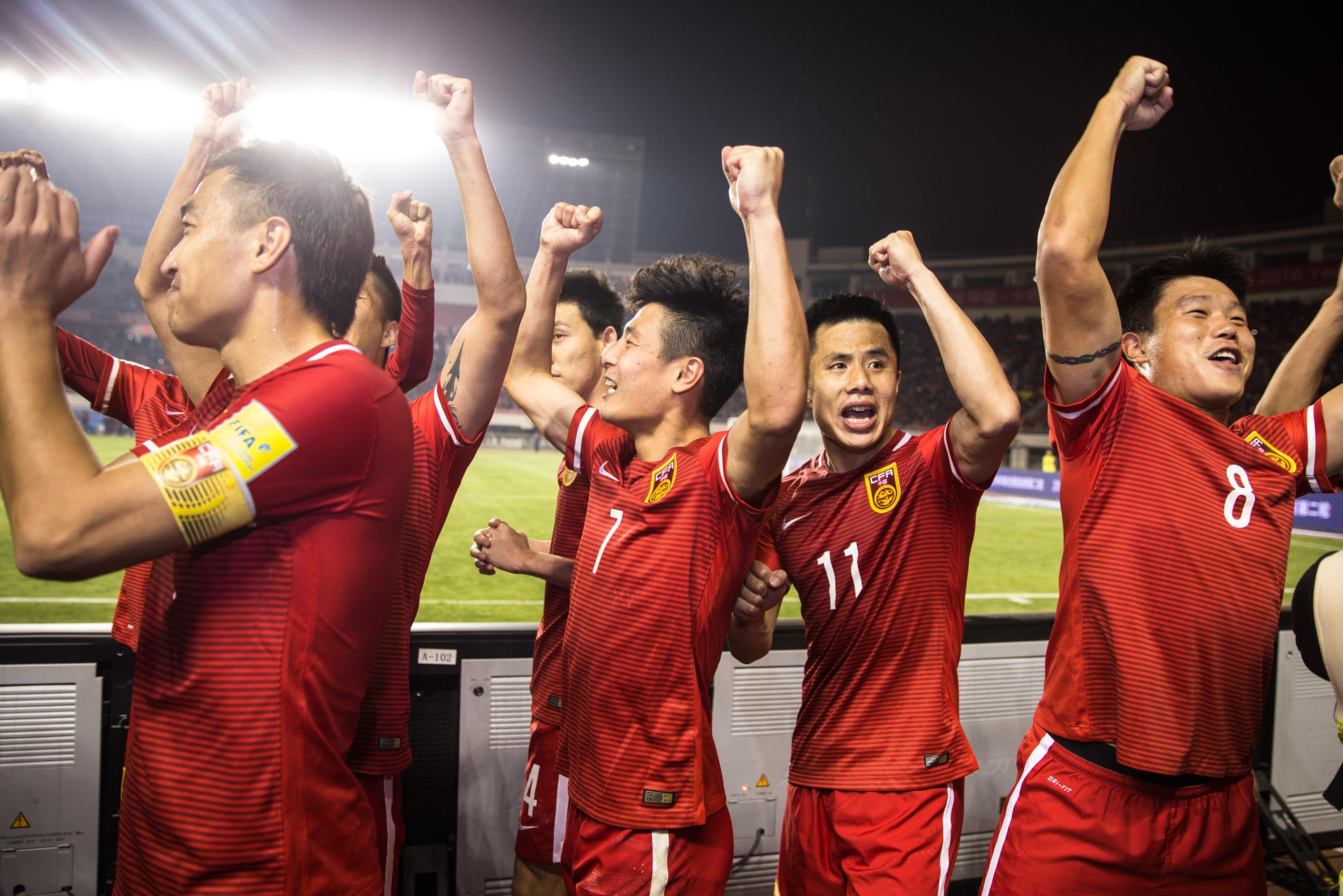 国内足球队在国际赛事中表现出色