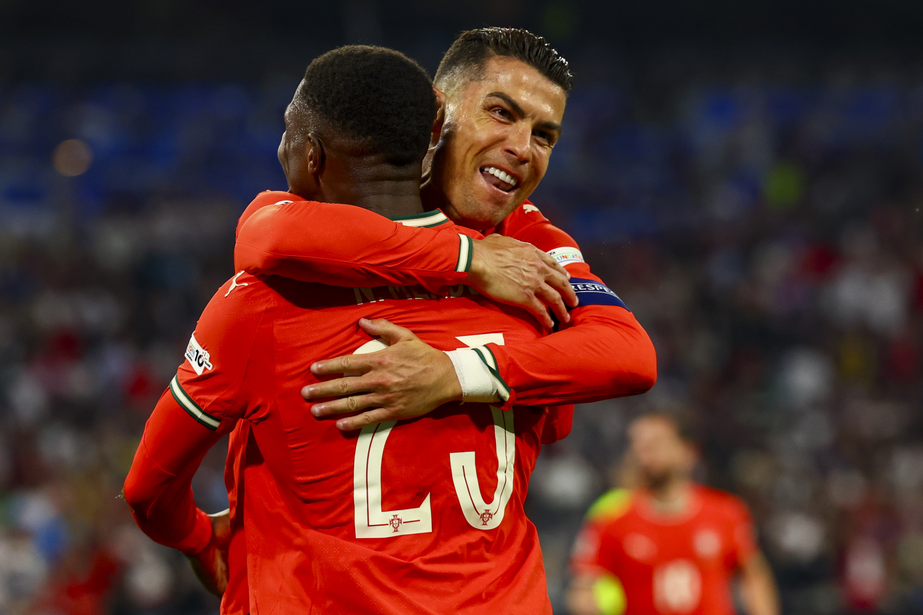 关于葡萄牙队遇强对手,晋级形势岌岌可危的信息 关于葡萄牙队遇强对手,晋级形势岌岌可危的信息