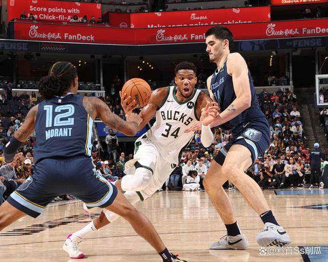 灰熊大胜雄鹿,斩获胜利 灰熊大胜雄鹿,斩获胜利