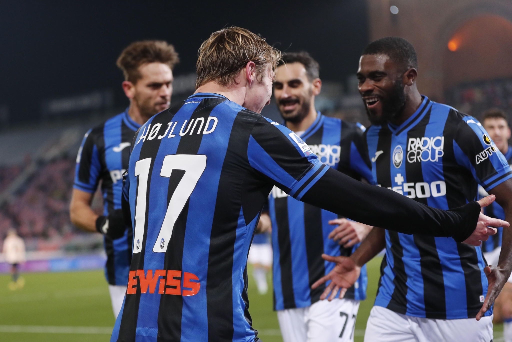 阿尔卑斯球队实力不佳,联赛前景堪忧的简单介绍 阿尔卑斯球队实力不佳,联赛前景堪忧的简单介绍