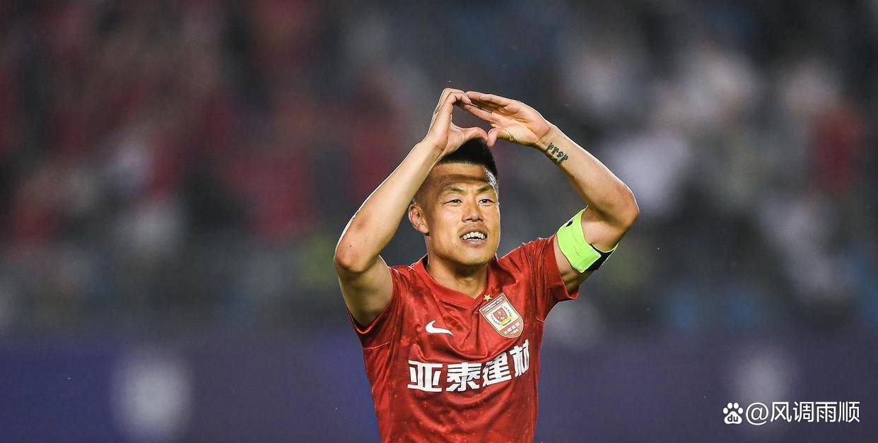 上海申花官宣引援成功，球队实力大幅提升的简单介绍