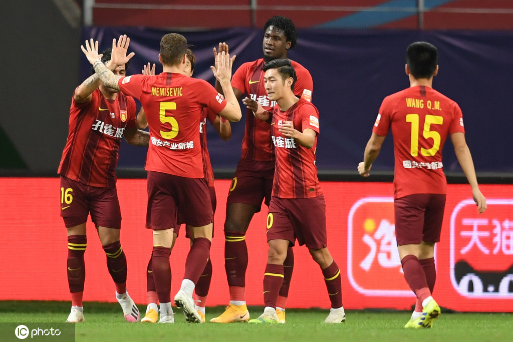 关于国安客场击败富力，继续领跑积分榜的信息